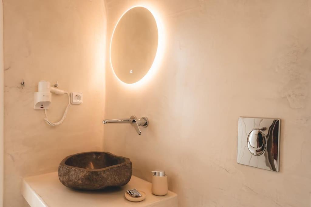 Akri Santorini With Heated Jacuzzi Villa Emporio  Exterior photo